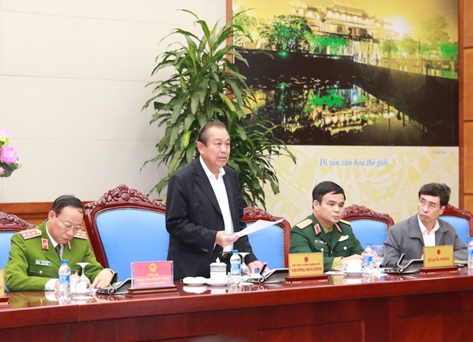“Cát tặc” áp giải cả Bí thư huyện uỷ, kiện ngược chính quyền - 2 Phó Thủ tướng: Không lý gì để cát tặc tự đánh chìm tàu rồi quay lại kiện cơ quan nhà nước rồi lại phải bồi thường họ.