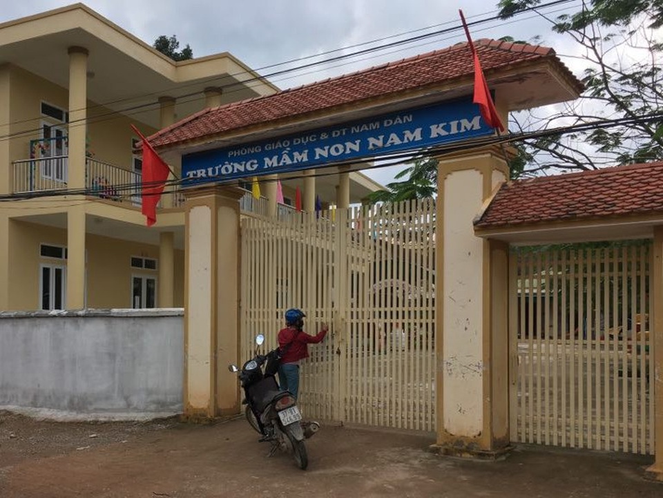 Ăn nhầm bột thông hầm cầu, 3 trẻ mầm non nhập viện - 1 Trường Mầm non Nam Kim (huyện Nam Đàn, Nghệ An) - nơi xảy ra vụ việc.