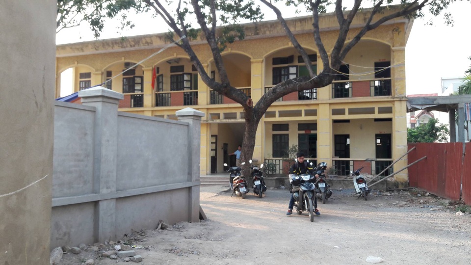 Hà Nội: Kết luận vụ nữ sinh lớp 11 tố bị thầy giáo “hại đời” - 3 Trường THCS Hòa Nam (ảnh: Đình Cường)