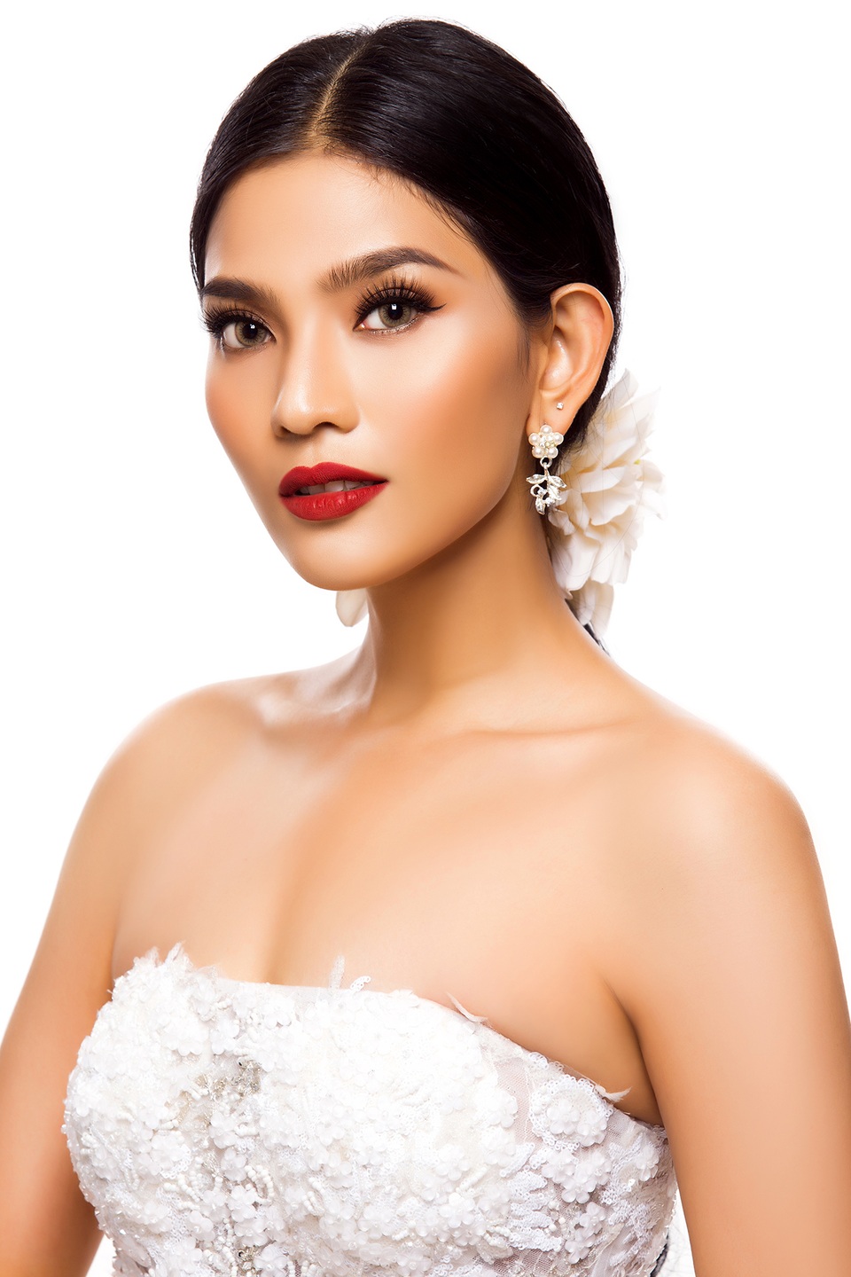 Sớm mồ côi cha, Trương Thị May nguyện “ở vậy” suốt đời phụng dưỡng mẹ - 3 Sau 10 năm tham gia hoạt động ngành thời trang giải trí, Trương Thị May đã tạo dựng chỗ đứng quan trọng trong làng mốt khi liên tục giữ vững vị trí vedette hàng đầu cho các show thời trang.