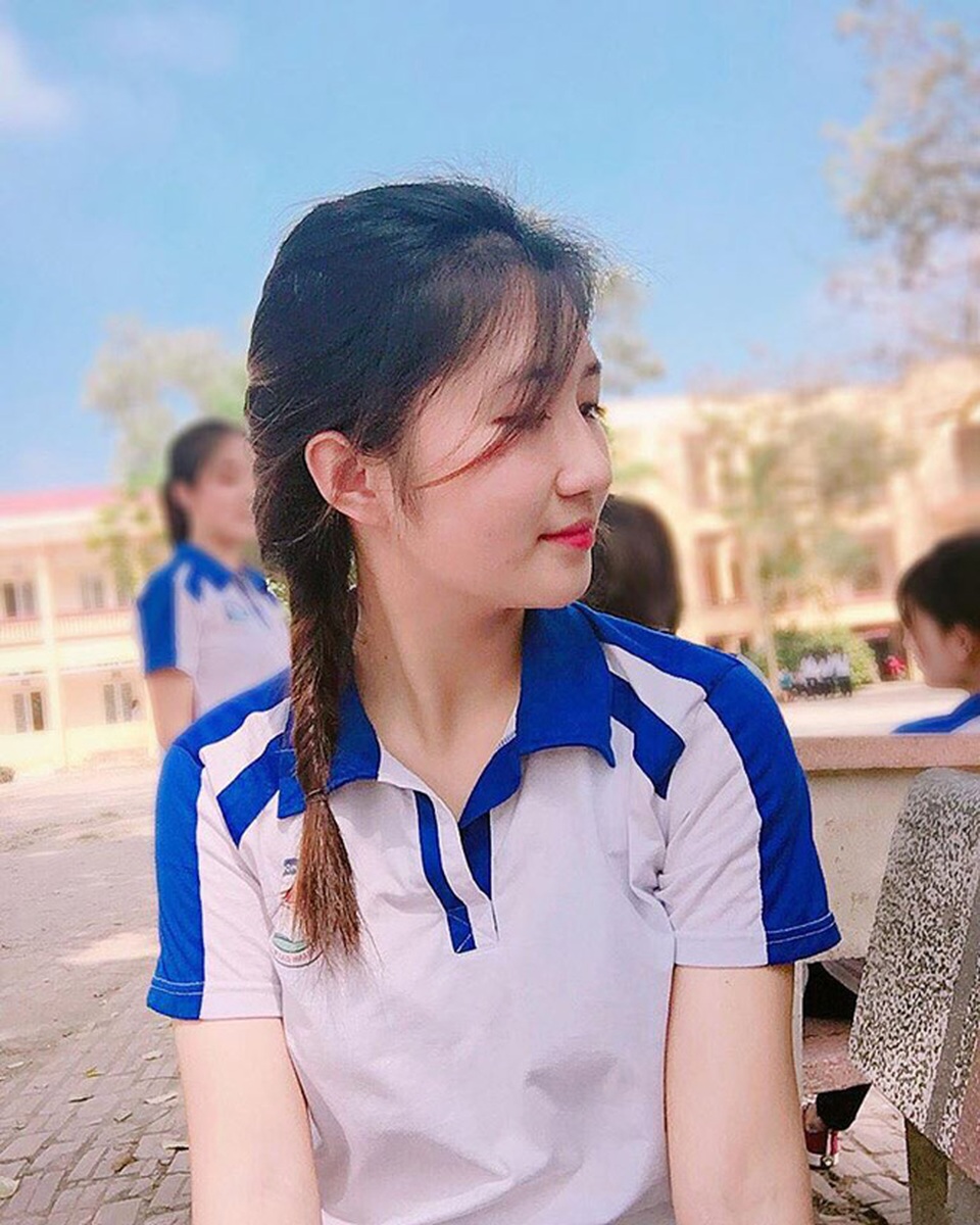 Màn “cú hóa tiên” không thể tin nổi của cô gái Hà thành - 6
Từ góc nghiêng đến góc chính diện đều xinh đẹp