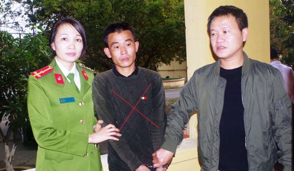 Hành hung, cướp tiền trong sới bạc rồi trốn lên biên giới - 1 Đối tượng Nguyễn Văn Chung (dấu X) bị bắt giữ