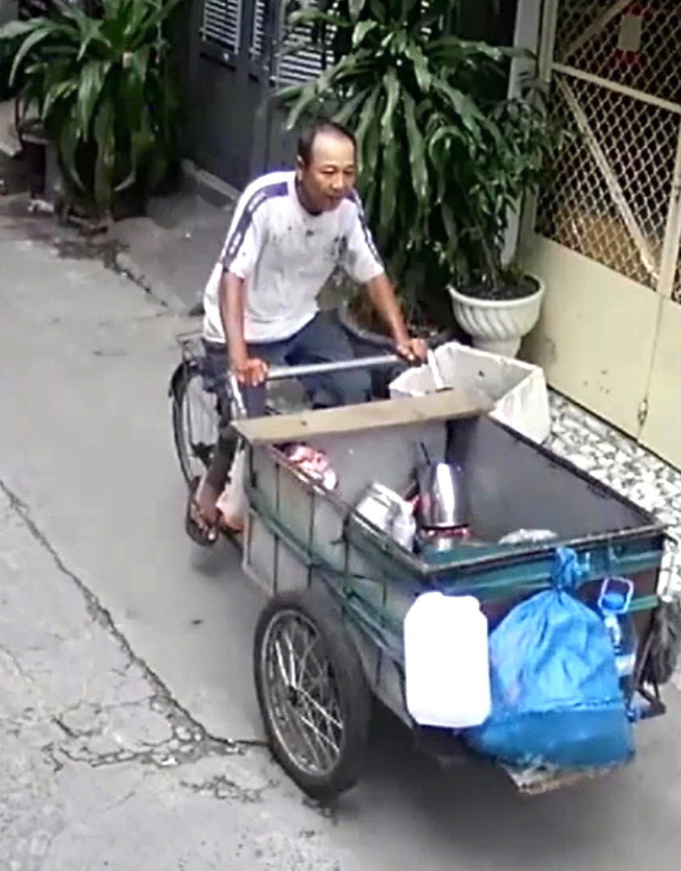 Công an truy tìm nghi can đâm chết bạn nhậu - 1 Người đàn ông liên quan đến vụ án mà công an đang truy tìm