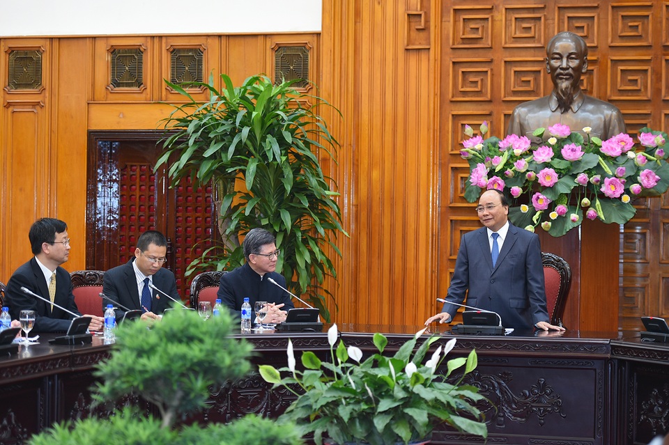 Thủ tướng: 23.000 dự án FDI vào Việt Nam, hạ tầng yếu là vấn đề! - 1 Trước cuộc gặp với Thủ tướng, các doanh nghiệp Hồng Kông đã được Bộ Giao thông vận tải giới thiệu về dự án đường cao tốc Bắc-Nam