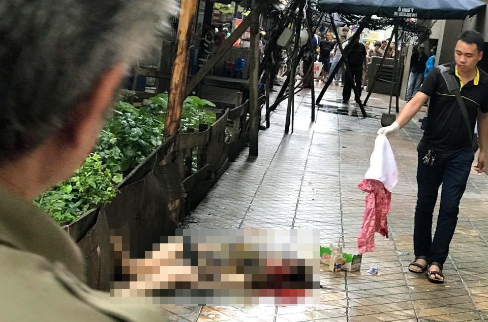 Người phụ nữ rơi từ tầng 20 xuống đất, tử vong tại chỗ.