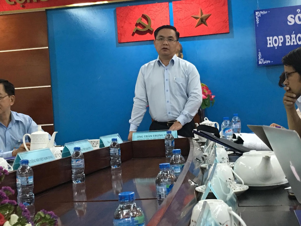 Giám đốc Sở Xây dựng TPHCM không ủng hộ nhà 100 triệu đồng - 1 Giám đốc Sở Xây dựng TPHCM cho biết, trước khi Bí thư Đinh La Thăng đi khảo sát tại Bình Dương thì ông cũng đã dẫn đầu đoàn cán bộ của Sở nghiên cứu cách làm nhà giá rẻ ở đất Thủ