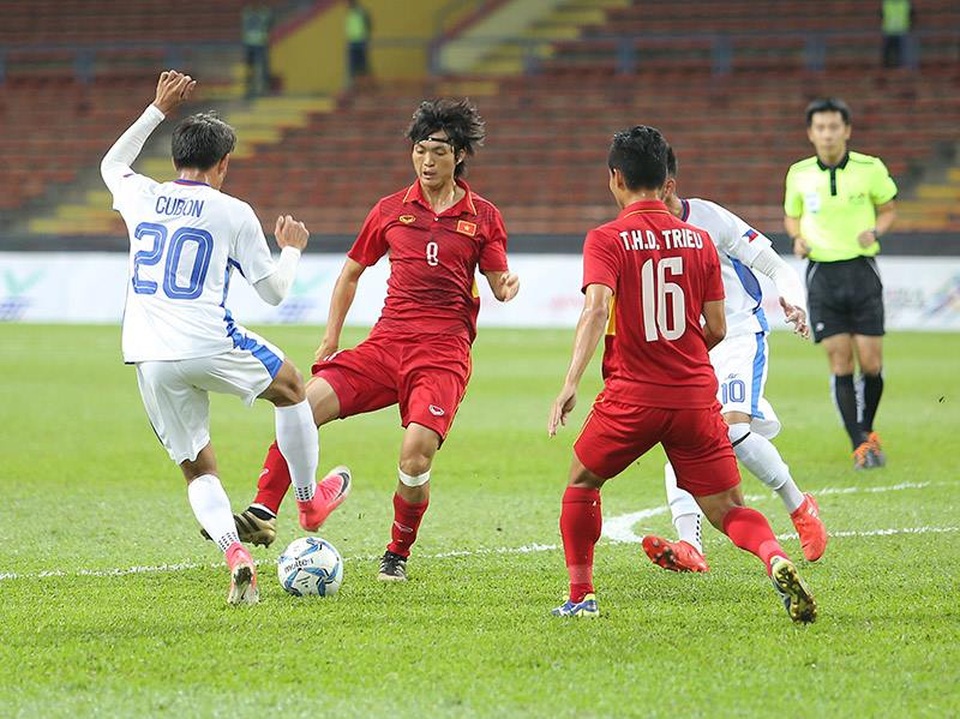 HLV Trần Công Minh: “Indonesia luôn rất đáng sợ khi đá với Việt Nam” - 1 U22 Việt Nam được dự báo sẽ có trận đấu khó khăn trước Indonesia (ảnh: Q.H)