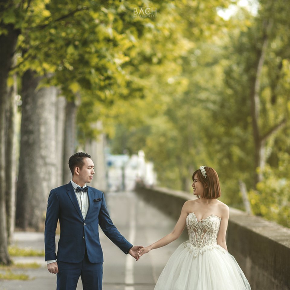Khoe ảnh cưới ngọt ngào ở 3 nước, Tú Linh mơ về một gia đình nhỏ - 4 Khoe ảnh cưới ngọt ngào ở 3 nước, Tú Linh mơ về một gia đình nhỏ - 4