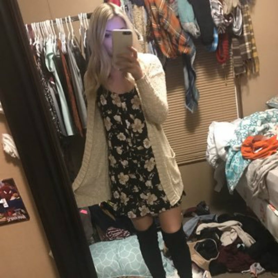 Mải sống ảo, cô gái hứng “gạch đá” dân mạng vì… ở bẩn - 3