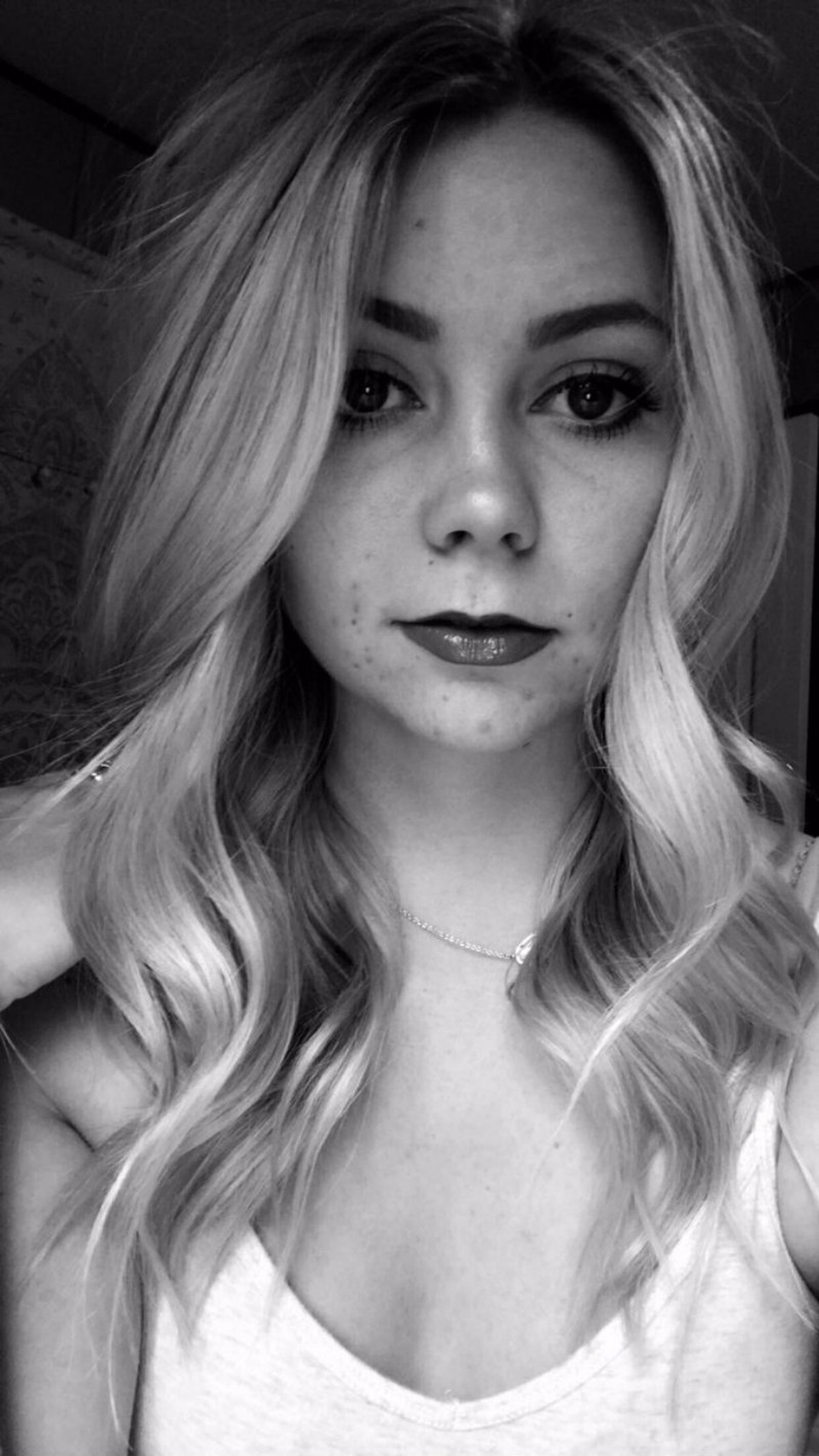 
Dù khổ chủ khá xinh và có thân hình bắt mắt...
