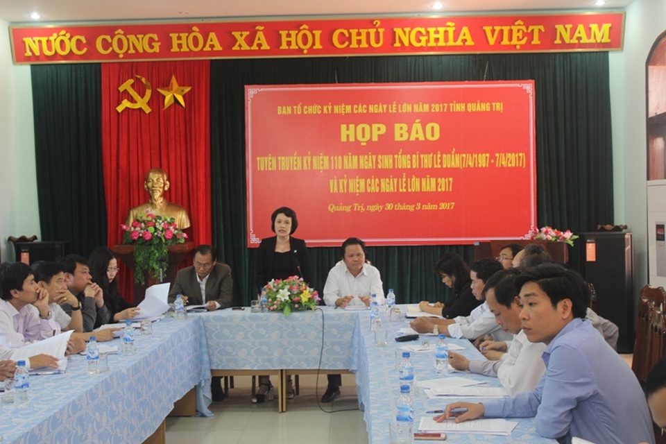 Nhiều hoạt động kỷ niệm 110 năm ngày sinh cố Tổng Bí thư Lê Duẩn - 1 Bà Hồ Thị Thu Hằng thông tin về hoạt động kỷ niệm 110 năm ngày sinh cố Tổng Bí thư