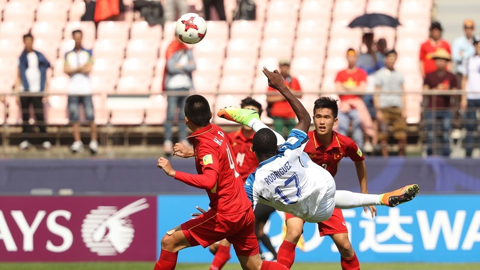 U20 Việt Nam 0-2 U20 Honduras: Thất bại đáng tiếc - 7
Trận đấu diễn ra đầy căng thẳng và quyết liệt