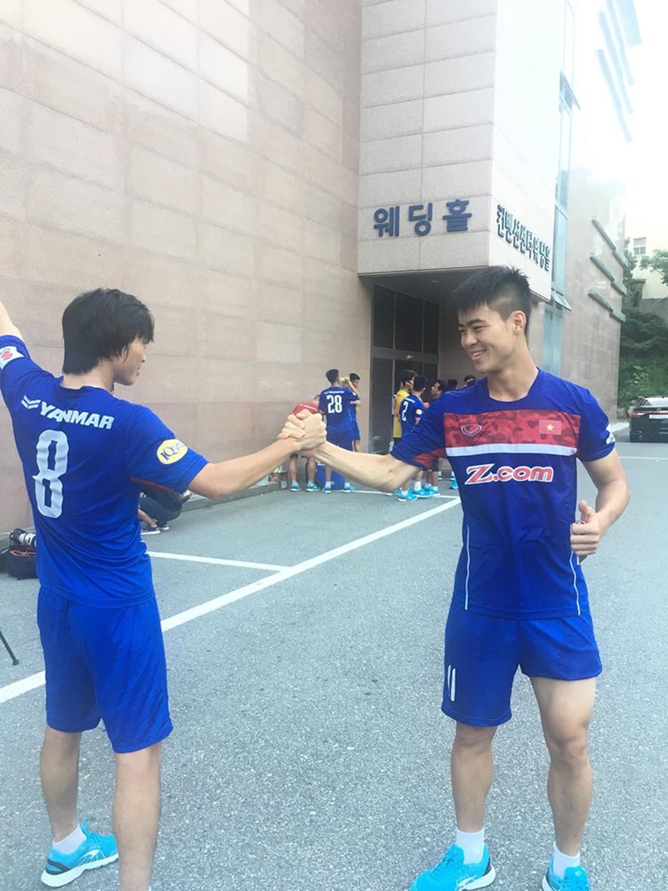 
Hai tiền vê Tuấn Anh và Đỗ Duy Mạnh
