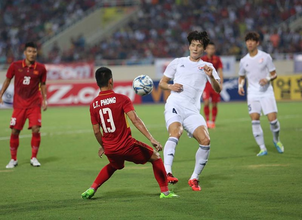 Văn Toàn lập công, U22 Việt Nam đánh bại Ngôi sao K-League - 6
U22 Việt Nam đang chơi rất hay ở hiệp 1 - Ảnh: An An