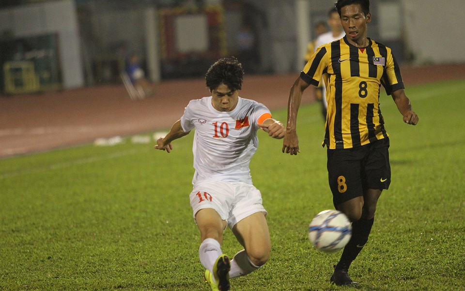 Bộ mặt nào của U23 Việt Nam sau trận thắng đậm U23 Malaysia? - 3 Sau trận đấu tối 7/2, trong khi chúng ta vẫn chưa đọc ra U23 Malaysia, thì e rằng ta chơi như thế nào, át chủ bài của ta là ai họ biết cả rồi (ảnh: Trọng Vũ)