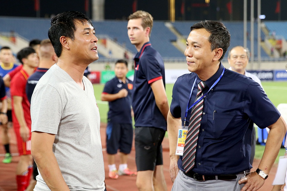 HLV Hữu Thắng loại 3 cầu thủ trước ngày đi Hàn Quốc - 1
HLV Hữu Thắng chốt lại danh sách 24 cầu thủ trước khi sang Hàn Quốc - Ảnh: Gia Hưng