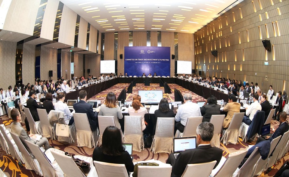APEC cần là cơ chế đi đầu trong hợp tác vì lợi ích của người dân - 3
Với khoảng 60 cuộc họp, hội thảo, đối thoại suốt 2 tuần vừa qua, SOM 1 đã hoàn thành toàn diện các mục tiêu, nhiệm vụ đề ra ở cả nội dung và cả khâu tổ chức