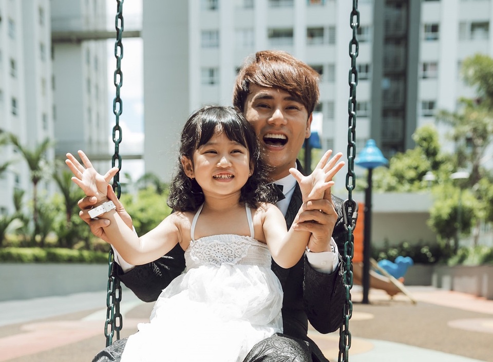 Con gái là nguồn cảm hứng để Ưng Đại Vệ viết nhạc thiếu nhi.