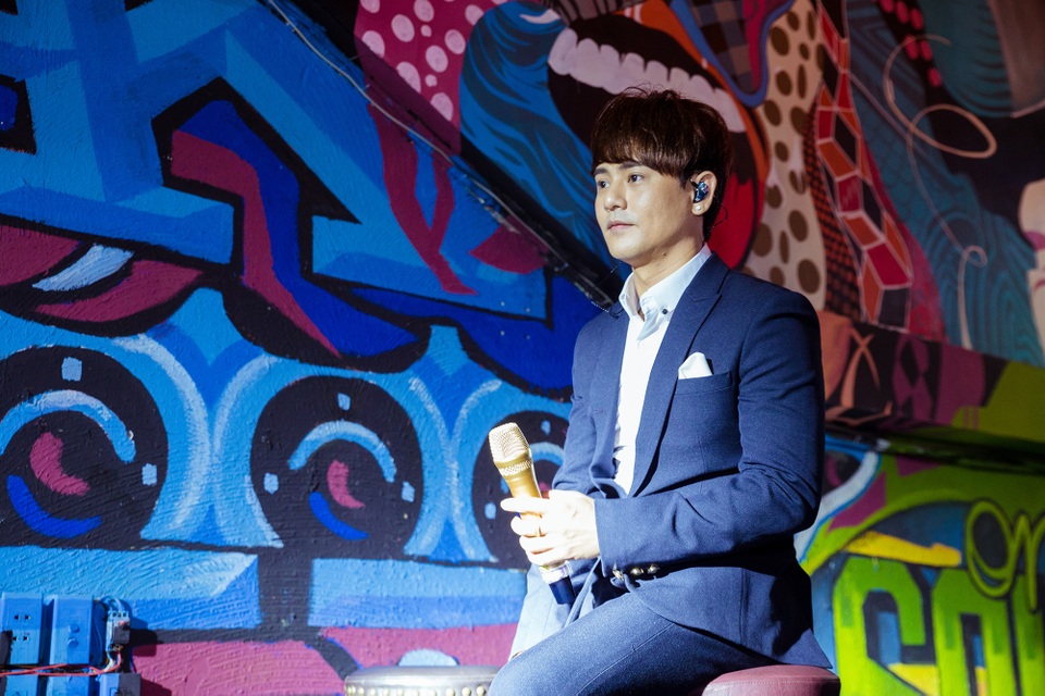 Ưng Đại Vệ lần đầu nhắc đến vợ cũ và chuyện chưa kể ở Sing my song - 1 Ưng Đại Vệ chia sẻ về người đặc biệt.