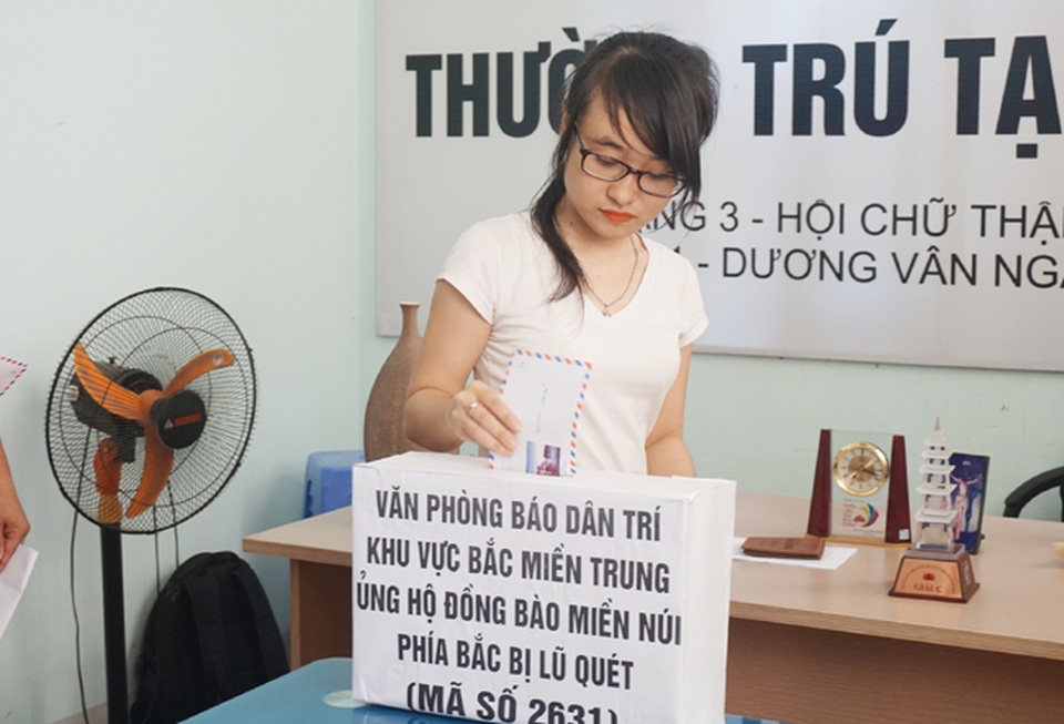 Bạn đọc Dân trí đã ủng hộ hơn 1,7 tỷ đồng giúp đỡ đồng bào miền núi bị lũ quét - 16 Bạn đọc Dân trí đã ủng hộ hơn 1,7 tỷ đồng giúp đỡ đồng bào miền núi bị lũ quét - 16