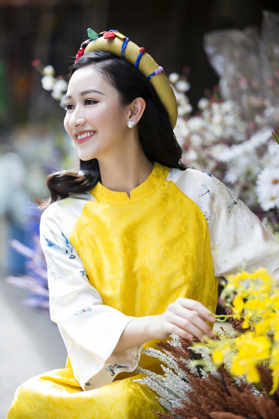 Á hậu Hà Thu bồi hồi nhớ Tết tuổi thơ ở cố đô Huế - 14 Á hậu Hà Thu bồi hồi nhớ Tết tuổi thơ ở cố đô Huế - 14