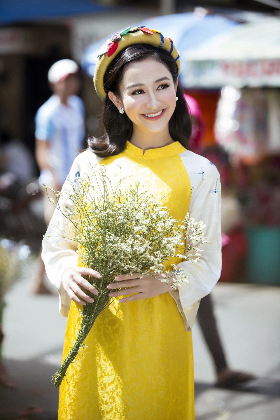 Á hậu Hà Thu bồi hồi nhớ Tết tuổi thơ ở cố đô Huế - 11 Á hậu Hà Thu bồi hồi nhớ Tết tuổi thơ ở cố đô Huế - 11