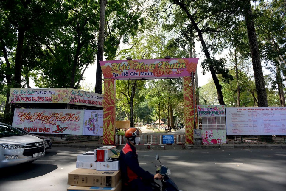 Hội hoa xuân lớn nhất TPHCM 2017 diễn ra tại Công viên Tao Đàn, quận 1, TPHCM từ ngày 22/1 (25 Tết).