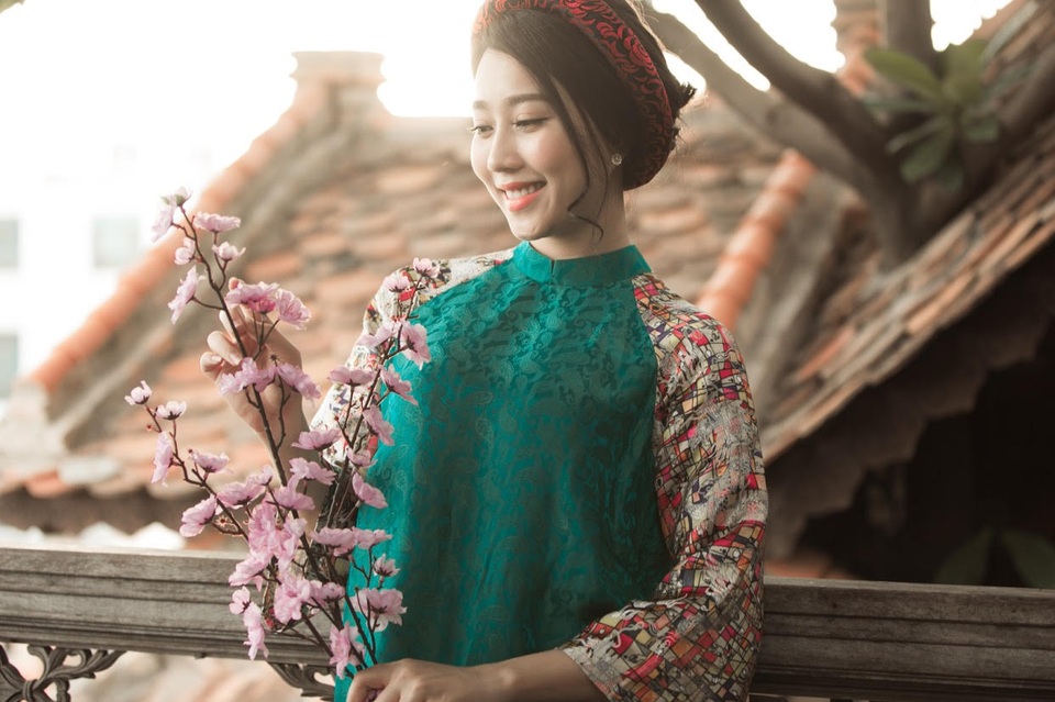 “Bạn gái” màn ảnh Sơn Tùng M-TP rưng rưng ngày Tết vắng bố - 2 “Bạn gái” màn ảnh Sơn Tùng M-TP rưng rưng ngày Tết vắng bố - 2