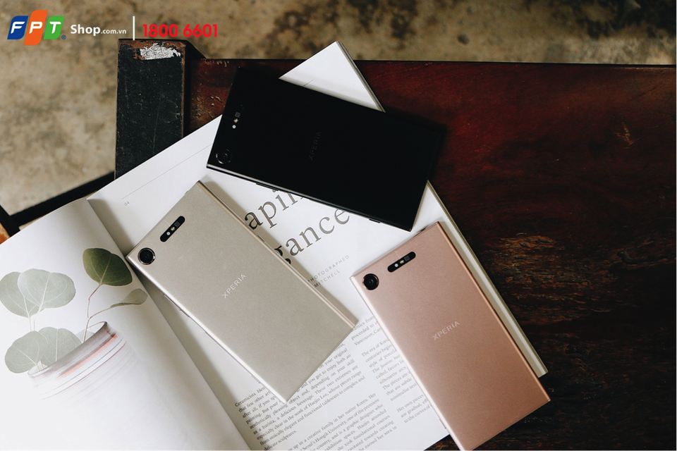 Xperia XZ1 chính thức cho phép đặt hàng tại Việt Nam - 3
Sony Xperia XZ1 có 4 màu sang trọng cho bạn lựa chọn: Đen, Bạc, Hồng và Xanh