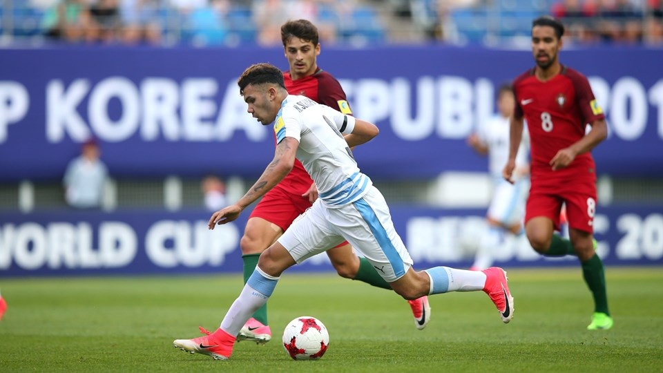 Đàn em của C.Ronaldo gục ngã tại tứ kết World Cup U20 - 1
Trận đấu đang diễn ra khá cân bằng