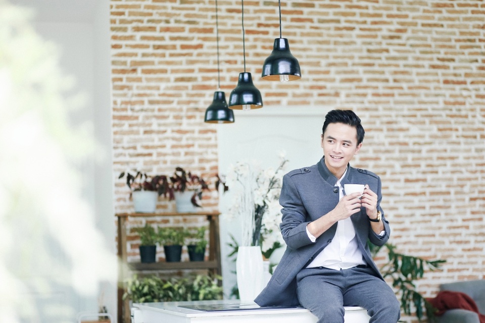 Văn Anh sẵn sàng “nhường vợ” để giữ hạnh phúc - 11 Văn Anh sẵn sàng “nhường vợ” để giữ hạnh phúc - 11