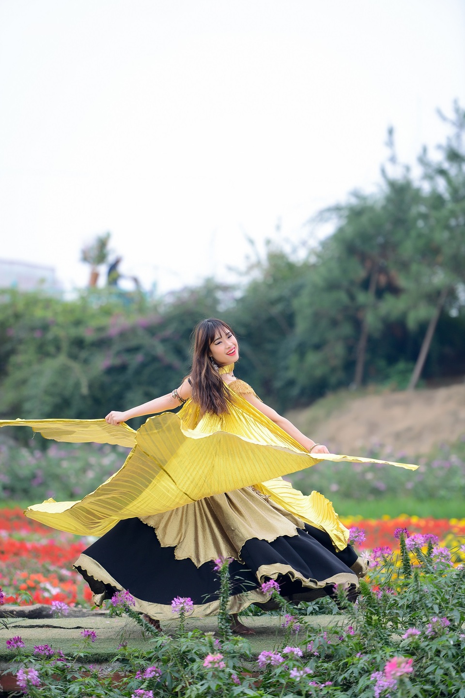 Nữ bellydance 9X khoe vũ điệu đẹp mê hồn ngày Tết - 13 Nữ bellydance 9X khoe vũ điệu đẹp mê hồn ngày Tết - 13