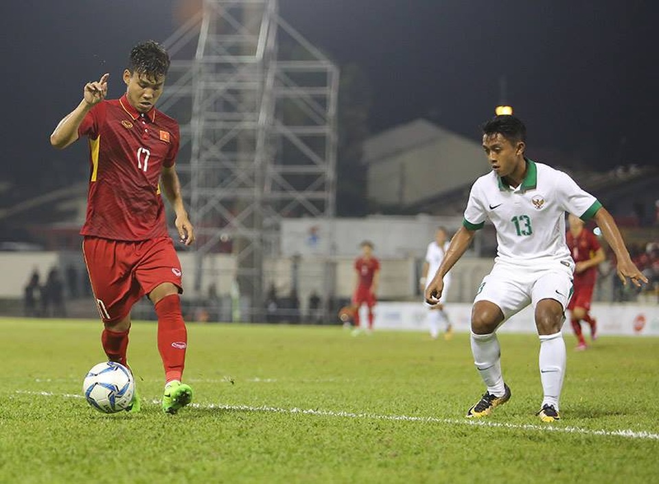 U22 Việt Nam tự đẩy mình vào thế phải quyết chiến với Thái Lan - 2 ... nếu giải quyết tốt trận đấu với Indonesia, tình thế của U22 Việt Nam lúc này đã rất khác (ảnh: Q.H)