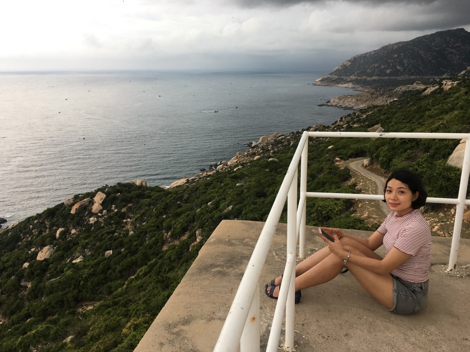 Ninh Thuận: Huyền bí Mũi Dinh - 12 Không gian yên ả và hùng vĩ làm cho những vị khách đến đây ai nấy cũng muốn chọn một góc để cảm nhận theo cách riêng của mình