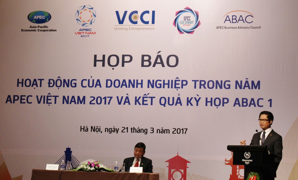Doanh nghiệp siêu nhỏ và doanh nghiệp nữ làm chủ là động lực của kinh tế toàn cầu - 1
Ông Vũ Tiến Lộc, Chủ tịch VCCI phát biểu tại buổi họp báo.