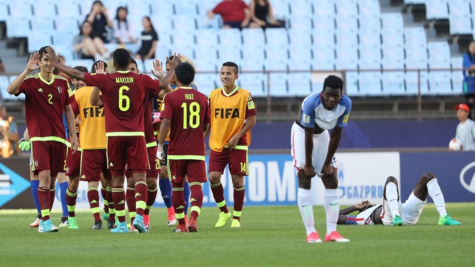 U20 Venezuela vượt qua U20 Mỹ để vào bán kết World Cup U20 - 3
U20 Venezuela sẽ gặp U20 Uruguay ở bán kết World Cup U20