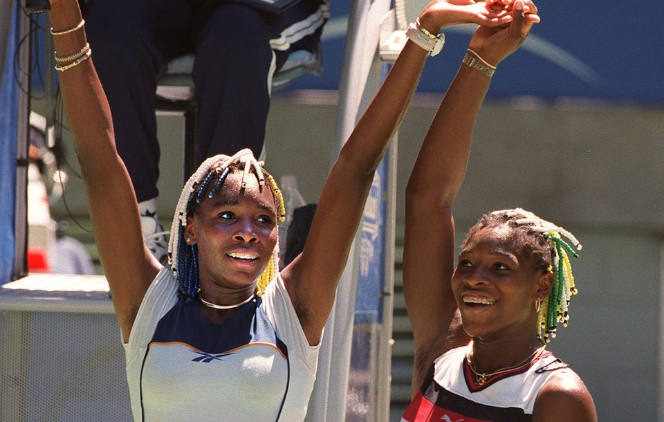 Venus và Serena Williams: Một triều đại của làng banh nỉ - 1
Hai chị em nhà Williams xuất hiện vào năm 1998