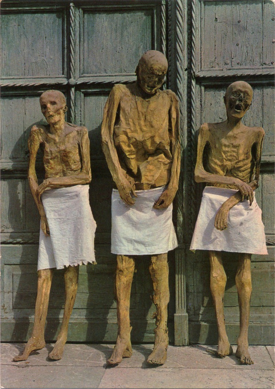 Bí ẩn về những thi thể kỳ lạ hàng trăm năm không phân hủy - 4