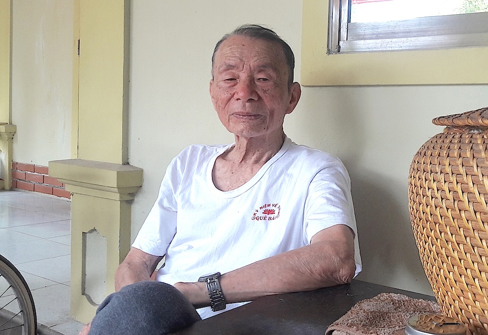 Ví phường vải Nam Đàn - đậm đà bản sắc quê hương - 1 Cụ Trần Văn Tư - nghệ nhân hát phường vải có tiếng của Kim Liên (Nam Đàn).