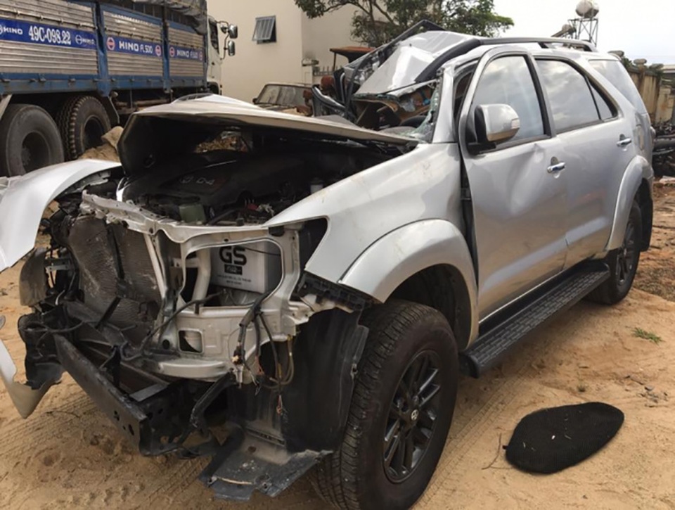 Vì sao túi khí không bung khi Toyota Fortuner gặp tai nạn? - 1 Vì sao túi khí không bung khi Toyota Fortuner gặp tai nạn? - 1