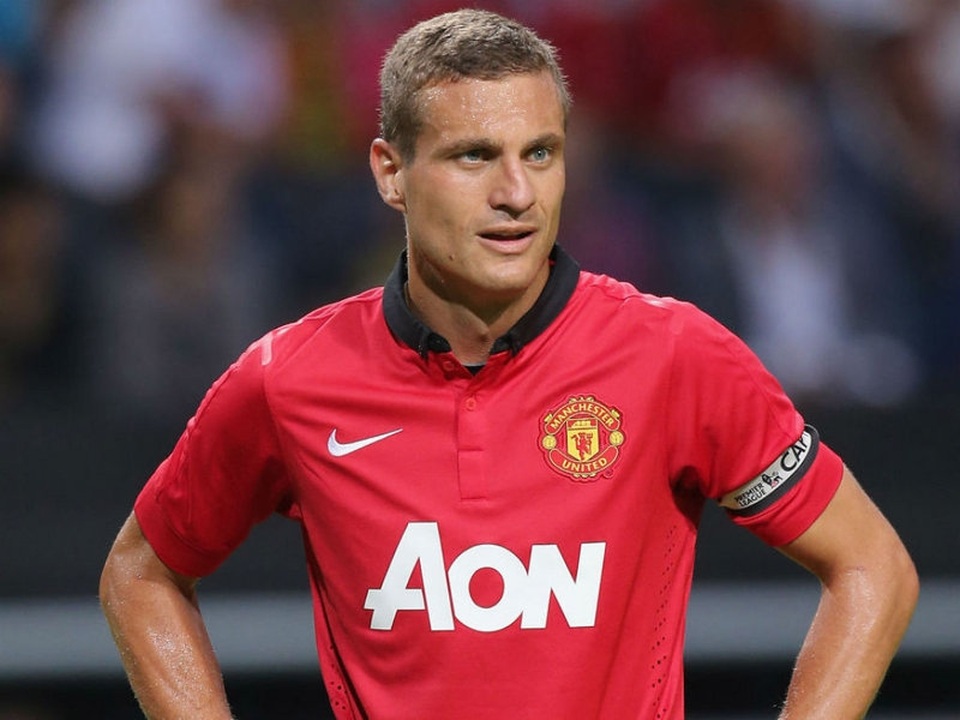 Man Utd: Hãy kiên nhẫn hơn với Victor Lindelof - 2 Trước khi trở thành trung vệ hàng đầu thế giới, Vidic từng trải qua quãng thời gian thảm họa ở MU