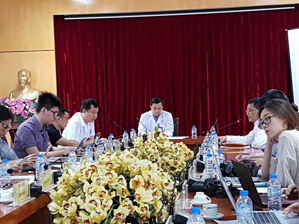 Chuyên gia lên tiếng trước thông tin “điều trị ung thư bệnh nhân nhanh chết hơn” - 1 Giám đốc BV K Trung ương cùng nhiều chuyên gia lên tiếng khẳng định hiệu quả của điều trị ung thư đã cứu được nhiều bệnh nhân. Ảnh: H.Hải