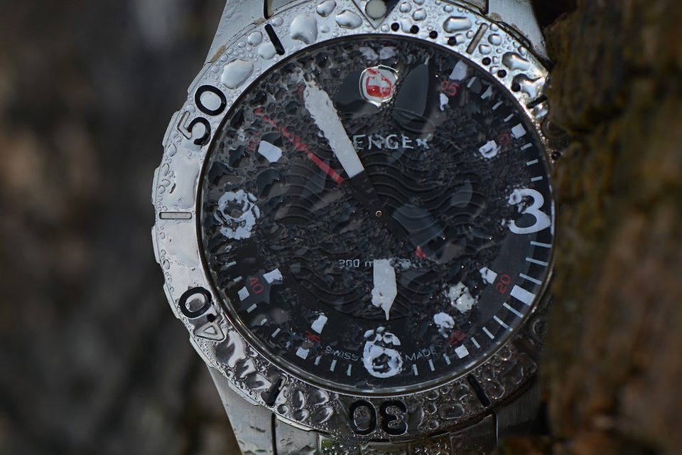 Những “chiến binh” đồng hồ Wenger trước khi đến với khách hàng đều phải trải qua những bài kiểm tra đánh giá khắt khe