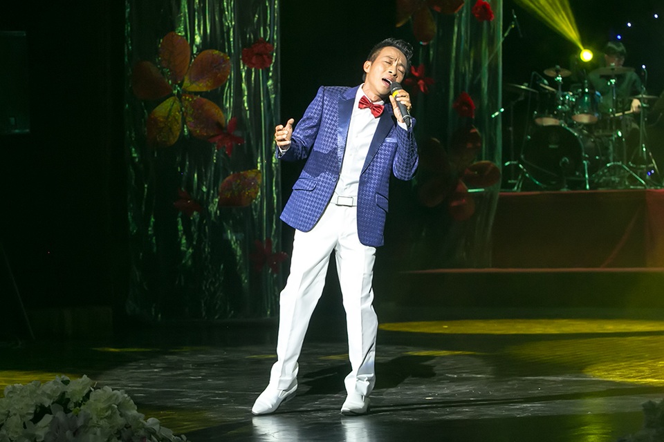Thanh Lam, Phương Thanh nồng nàn và xúc cảm trong đêm nhạc “Màu hoa đỏ” - 7 Thanh Lam, Phương Thanh nồng nàn và xúc cảm trong đêm nhạc “Màu hoa đỏ” - 7