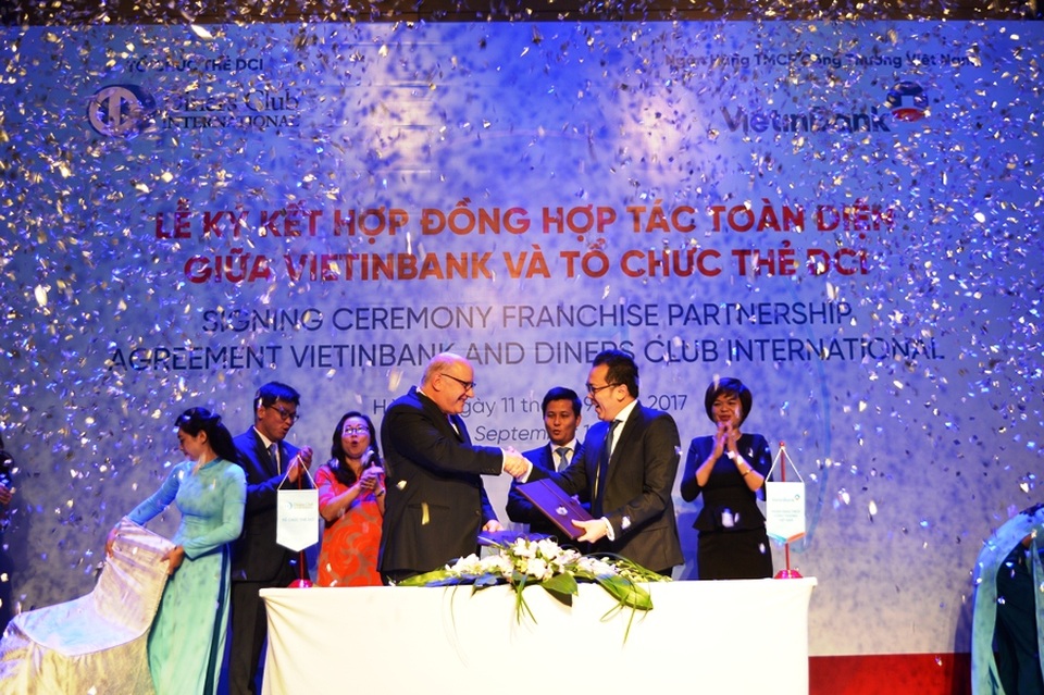 
Ngày 11/9/2017 tại Hà Nội, Ngân hàng TMCP Công Thương Việt Nam (VietinBank) tổ chức Lễ ký kết Hợp đồng hợp tác toàn diện với Tổ chức thẻ Diners Club International (DCI). 
