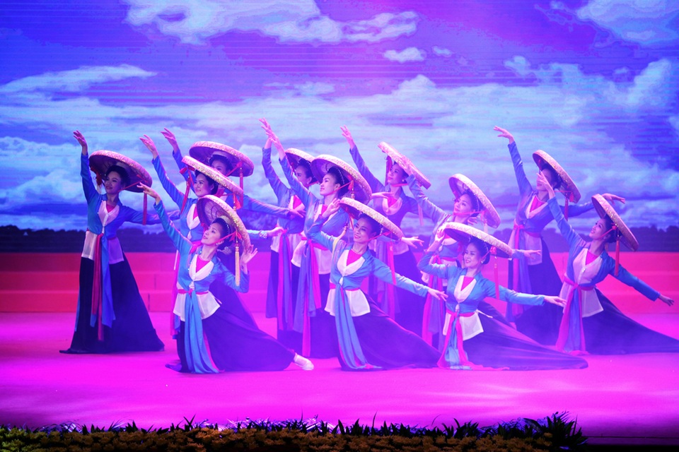 Thời gian qua, thanh niên và sinh viên Việt - Lào đã tổ chức nhiều chương trình giao lưu hữu nghị (ảnh: Quý Đoàn)