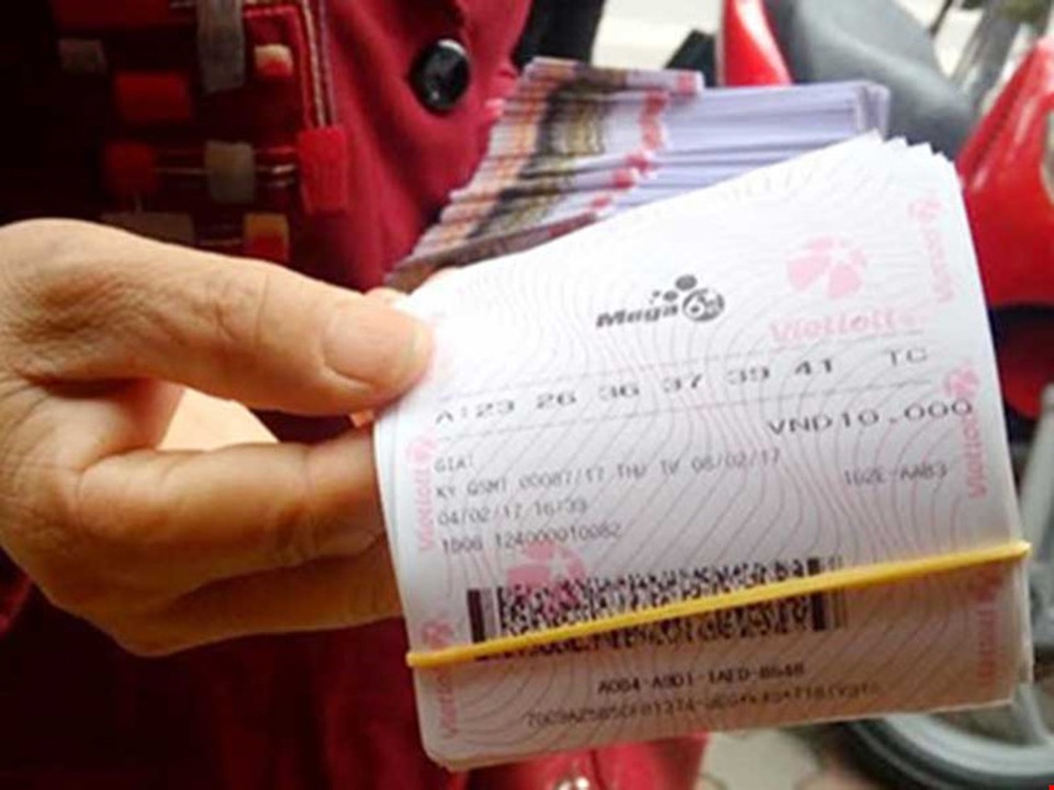 Vé số Vietlott: Phạm luật nào mà đòi phạt người ta?! - 1 Vé số Vietlott: Phạm luật nào mà đòi phạt người ta?! - 1