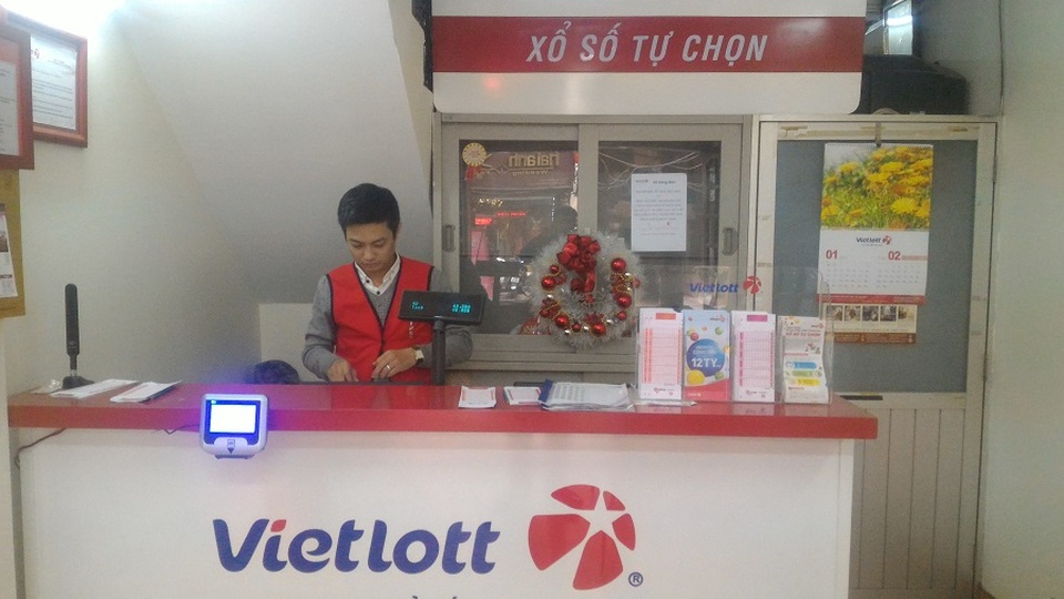 Kinh doanh vé số Vietlott: Bán 10 triệu đồng, thu về 500.000 đồng - 1
Để có thể mở được đại lý, phải đầu tư chi phí thuê mặt bằng, máy móc và ký quỹ 70 triệu đồng ban đầu