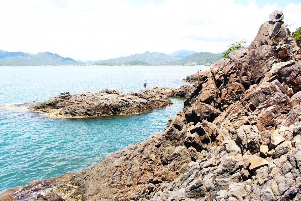 Nha Trang: Ngỡ ngàng vẻ đẹp đầm Nha Phu mùa hè qua góc nhìn mới - 6 Khung cảnh như chưa hề có dấu chân người