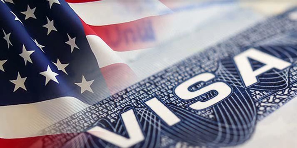Mỹ siết chặt phỏng vấn cấp visa, kiểm tra mạng xã hội - 1
(Ảnh minh họa: US Visa Esta)